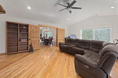 1885 Lonnon Road, Grants Pass, OR 97527 - Photo 12