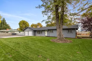 3220 Freeland Rd, Central Point, OR 97502 - Photo 4