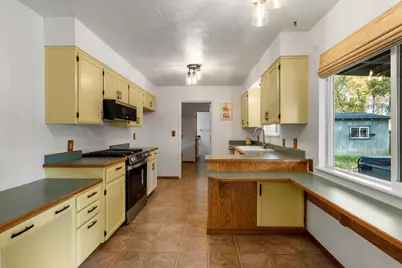 3220 Freeland Road, Central Point, OR 97502 - Photo 12