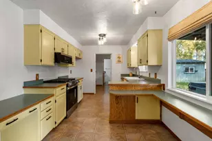 3220 Freeland Rd, Central Point, OR 97502 - Photo 12