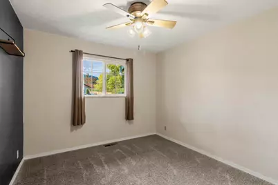 3220 Freeland Road, Central Point, OR 97502 - Photo 18