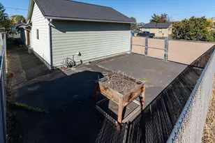 798 NW Claypool St, Prineville, OR 97754 - Photo 14