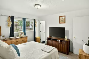 659 Herman Ave, Medford, OR 97501 - Photo 36