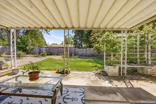 659 Herman Ave, Medford, OR 97501 - Photo 14