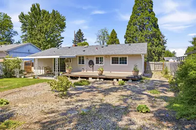 659 Herman Avenue, Medford, OR 97501 - Photo 6