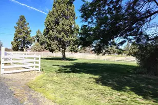 12174 NW 10th St, Terrebonne, OR 97760 - Photo 10