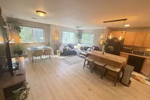 61379 Sally Ln, Bend, OR 97702 - Photo 2