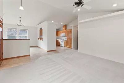 930 Schaefers Lane, Grants Pass, OR 97526 - Photo 6