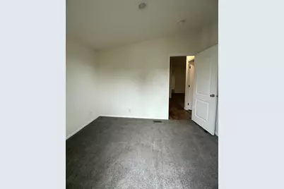 397 SE 6th Street, Madras, OR 97741 - Photo 4