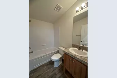 397 SE 6th Street, Madras, OR 97741 - Photo 6