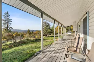 827 Summit Loop, Grants Pass, OR 97527 - Photo 44