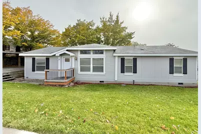 310 Jefferson Street, Klamath Falls, OR 97601 - Photo 1