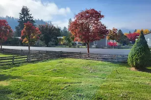 6901 Old Stage Rd, Central Point, OR 97502 - Photo 18