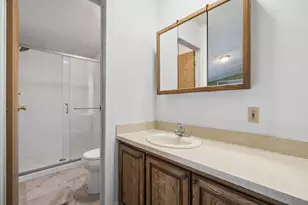 15990 Falcon Ln, La Pine, OR 97739 - Photo 16