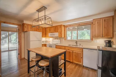 57008 Antelope Lane #4, Sunriver, OR 97707 - Photo 2