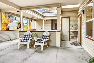 920 Mountain Meadows Cir, Ashland, OR 97520 - Photo 4