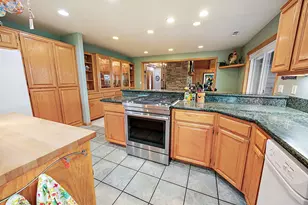 2070 Skyview Dr, Medford, OR 97501 - Photo 56