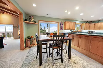 2070 Skyview Drive, Medford, OR 97501 - Photo 58