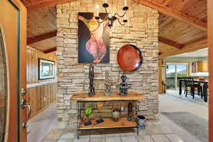 2070 Skyview Dr, Medford, OR 97501 - Photo 38