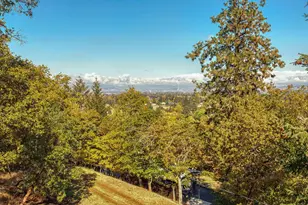 2070 Skyview Dr, Medford, OR 97501 - Photo 28