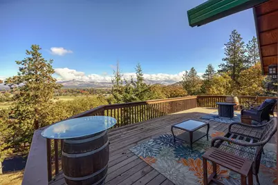 2070 Skyview Drive, Medford, OR 97501 - Photo 20