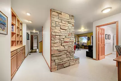 2070 Skyview Drive, Medford, OR 97501 - Photo 66