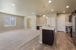 20376 SE Lois Way, Bend, OR 97702 - Photo 20