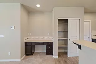 20376 SE Lois Way, Bend, OR 97702 - Photo 18