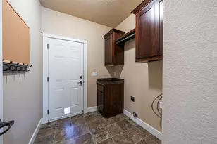 2850 Farmington Ave, Medford, OR 97504 - Photo 10