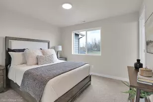 1806 Dragon Tail Pl, Medford, OR 97504 - Photo 10