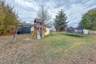 860 SE 6th St, Prineville, OR 97754 - Photo 14