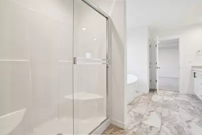 160 Valemont Drive #9, Eagle Point, OR 97524 - Photo 22