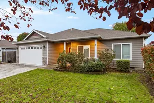 931 Highbury Dr, Medford, OR 97501 - Photo 2