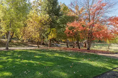 4027 Azalea Drive, Grants Pass, OR 97526 - Photo 40