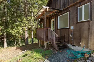 4027 Azalea Dr, Grants Pass, OR 97526 - Photo 58