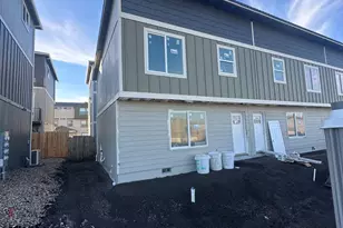 7865 Houston Loop, White City, OR 97503 - Photo 2