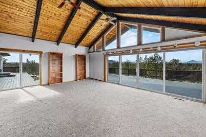 5203 NW Greenwood Avenue, Redmond, OR 97756 - Photo 6