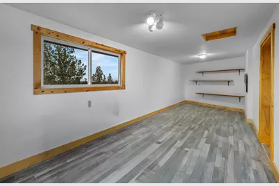 5203 NW Greenwood Avenue, Redmond, OR 97756 - Photo 24