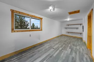 5203 NW Greenwood Ave, Redmond, OR 97756 - Photo 24