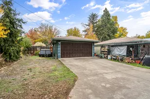 1294 Corona Ave, Medford, OR 97504 - Photo 44