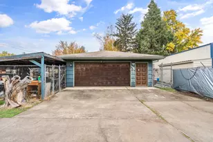 1294 Corona Ave, Medford, OR 97504 - Photo 36