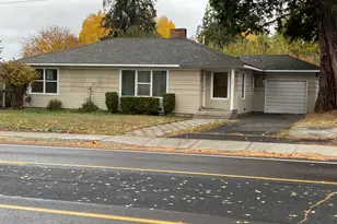 1826 Homedale Rd, Klamath Falls, OR 97603 - Photo 4
