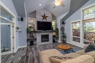 2980 NW Lucus Ct, Bend, OR 97703 - Photo 2