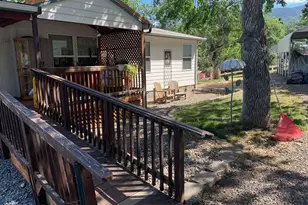 240 Mobile Dr, Ashland, OR 97520 - Photo 2