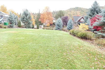 330 Penny Lane, Shady Cove, OR 97539 - Photo 2