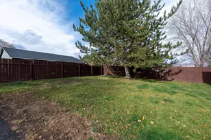 2610 SW 23rd St, Redmond, OR 97756 - Photo 22