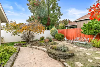 1023 Highlands Drive, Eagle Point, OR 97524 - Photo 30