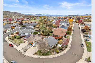 1023 Highlands Drive, Eagle Point, OR 97524 - Photo 32