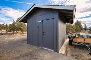 6225 NW Euston Ct, Redmond, OR 97756 - Photo 4