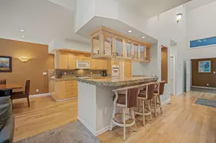 57022 Peppermill Cir, Sunriver, OR 97707 - Photo 14